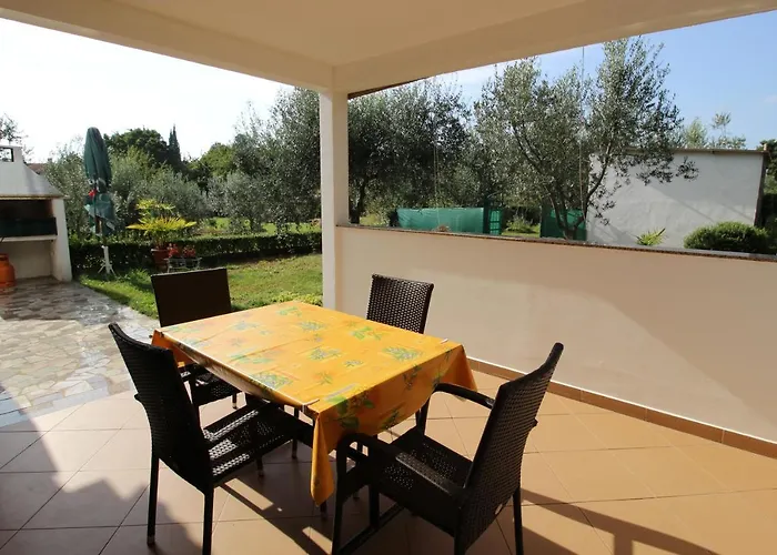 Monika 3 Pax 아파트 *