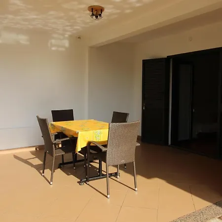 Monika 3 Pax Novigrad Istria